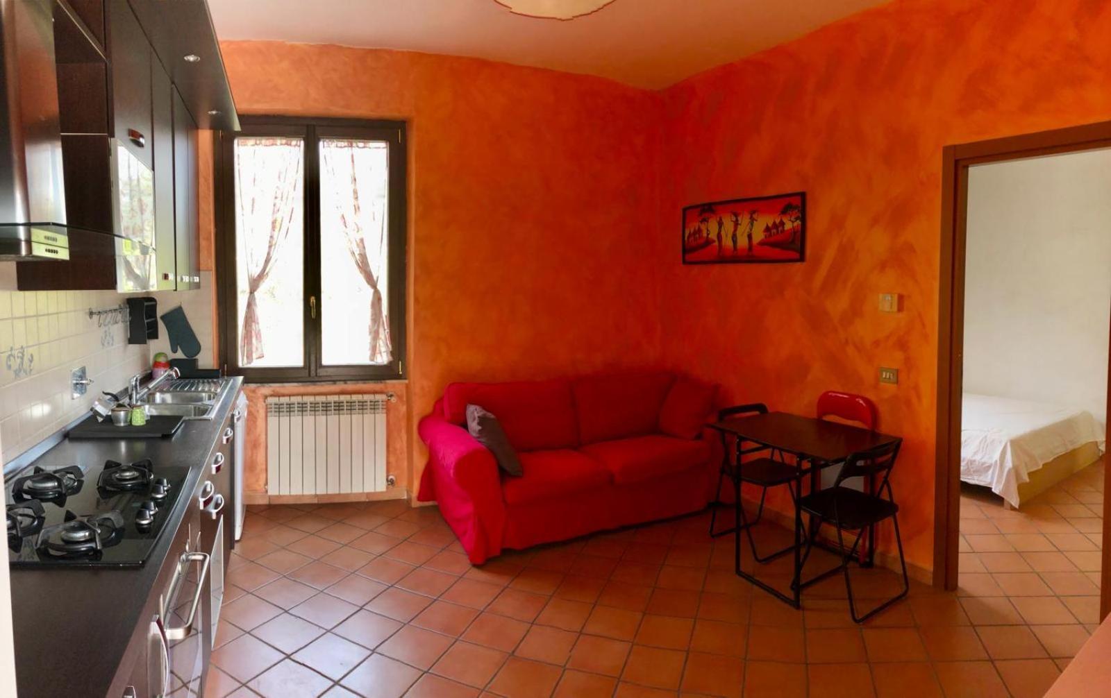 Piccolo Attico Con Splendida Vista - Casa Di Sofia Lejlighed